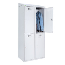 4-türiger Umkleideschrank mit kurzen Türen